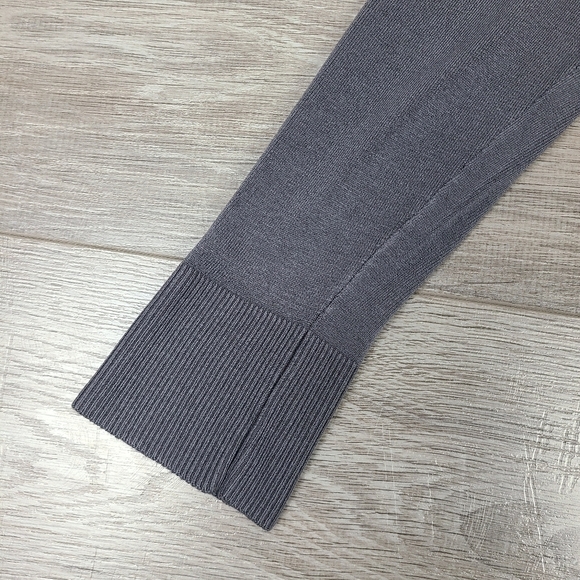 Smart Set Gray 3/4 Sleeve Deep Scoop Neck Fine Knit Long Sweater Medium - Picture 11 of 16